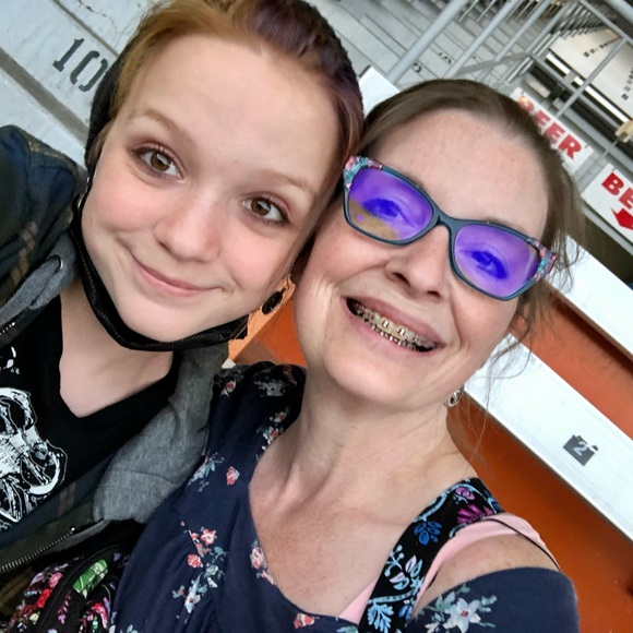 Meet your Posher, Alethia - Picture 3 of 16